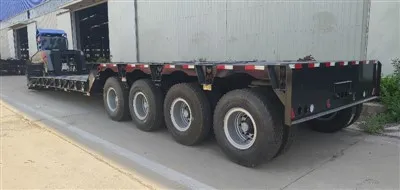 Ako hmotnosť nákladu ovplyvňuje brzdnú dráhu štvornápravového dopravného vozi...